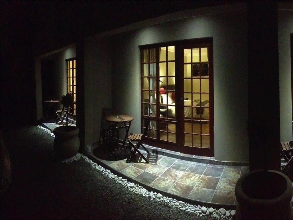 The Nightingale Guesthouse Блумфонтейн Екстер'єр фото