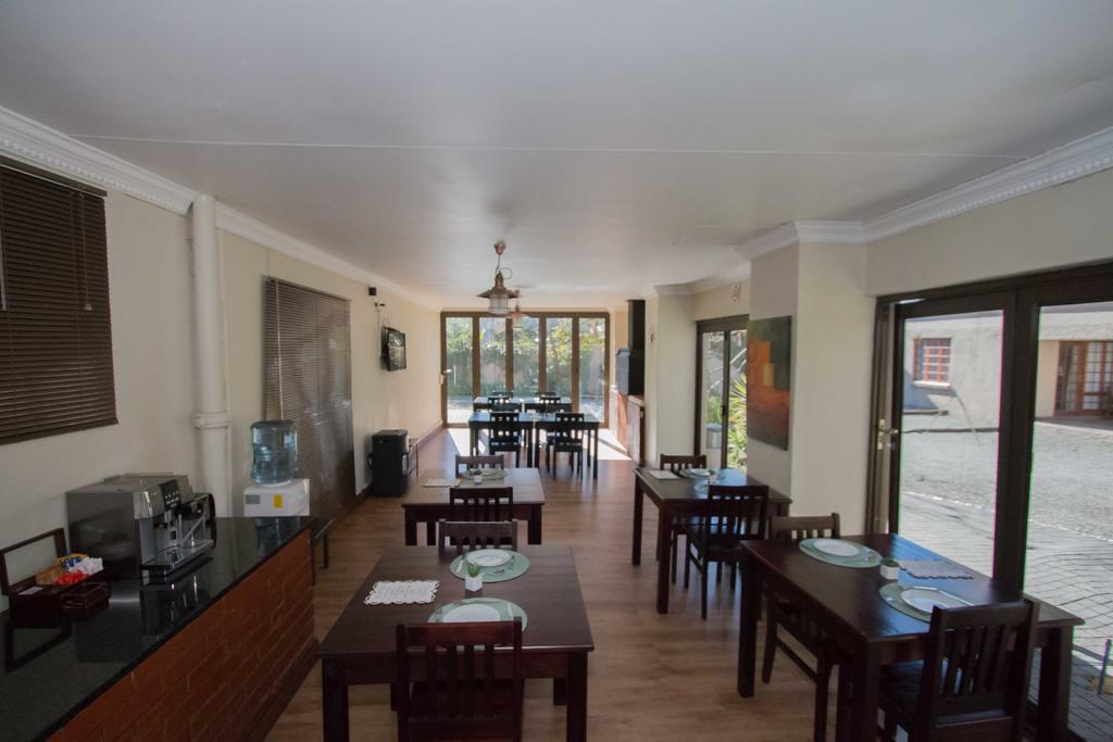The Nightingale Guesthouse Блумфонтейн Екстер'єр фото