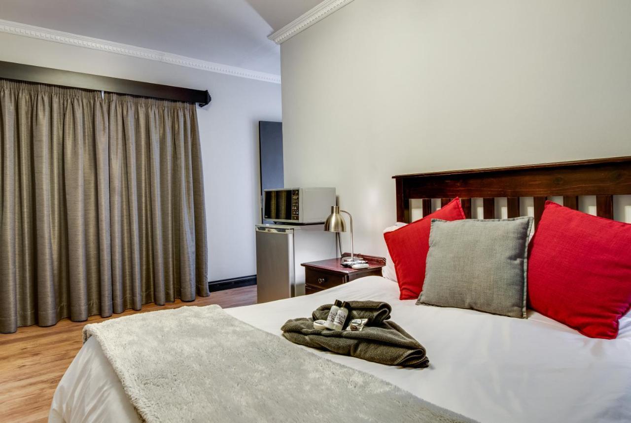 The Nightingale Guesthouse Блумфонтейн Екстер'єр фото