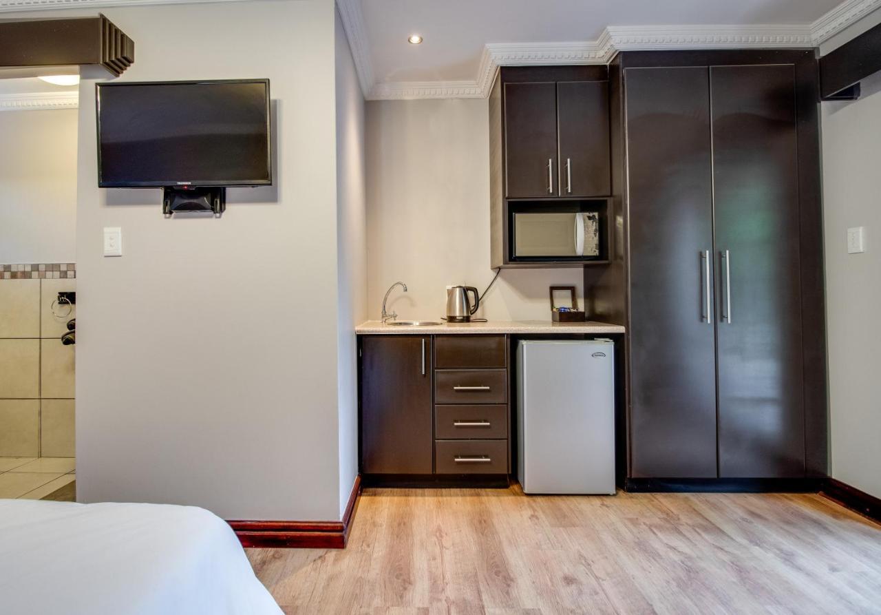 The Nightingale Guesthouse Блумфонтейн Екстер'єр фото