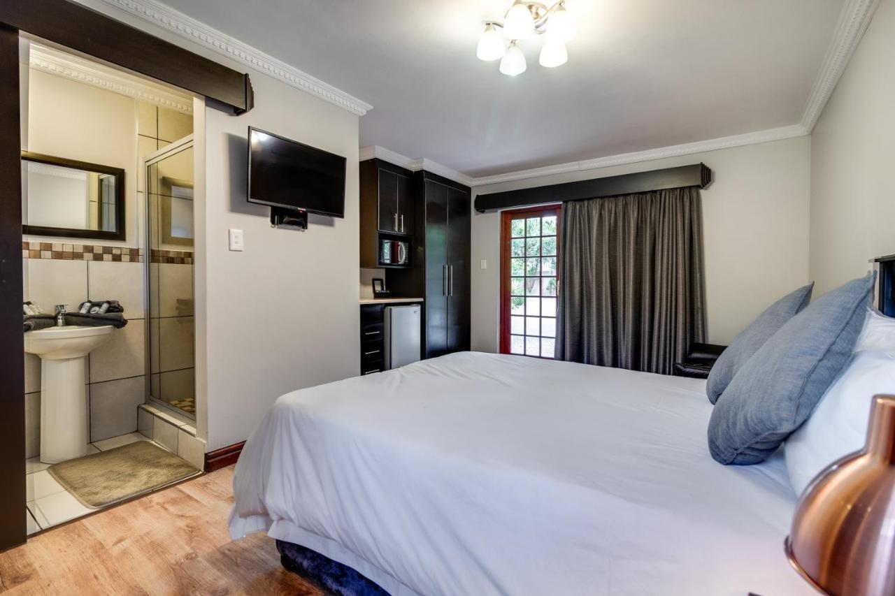 The Nightingale Guesthouse Блумфонтейн Екстер'єр фото