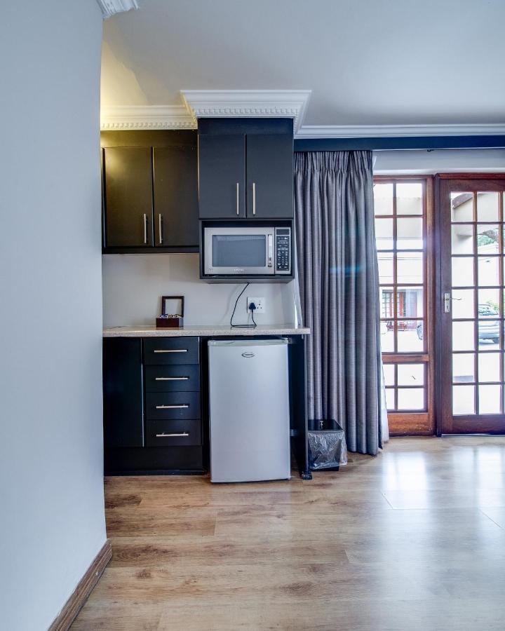 The Nightingale Guesthouse Блумфонтейн Екстер'єр фото