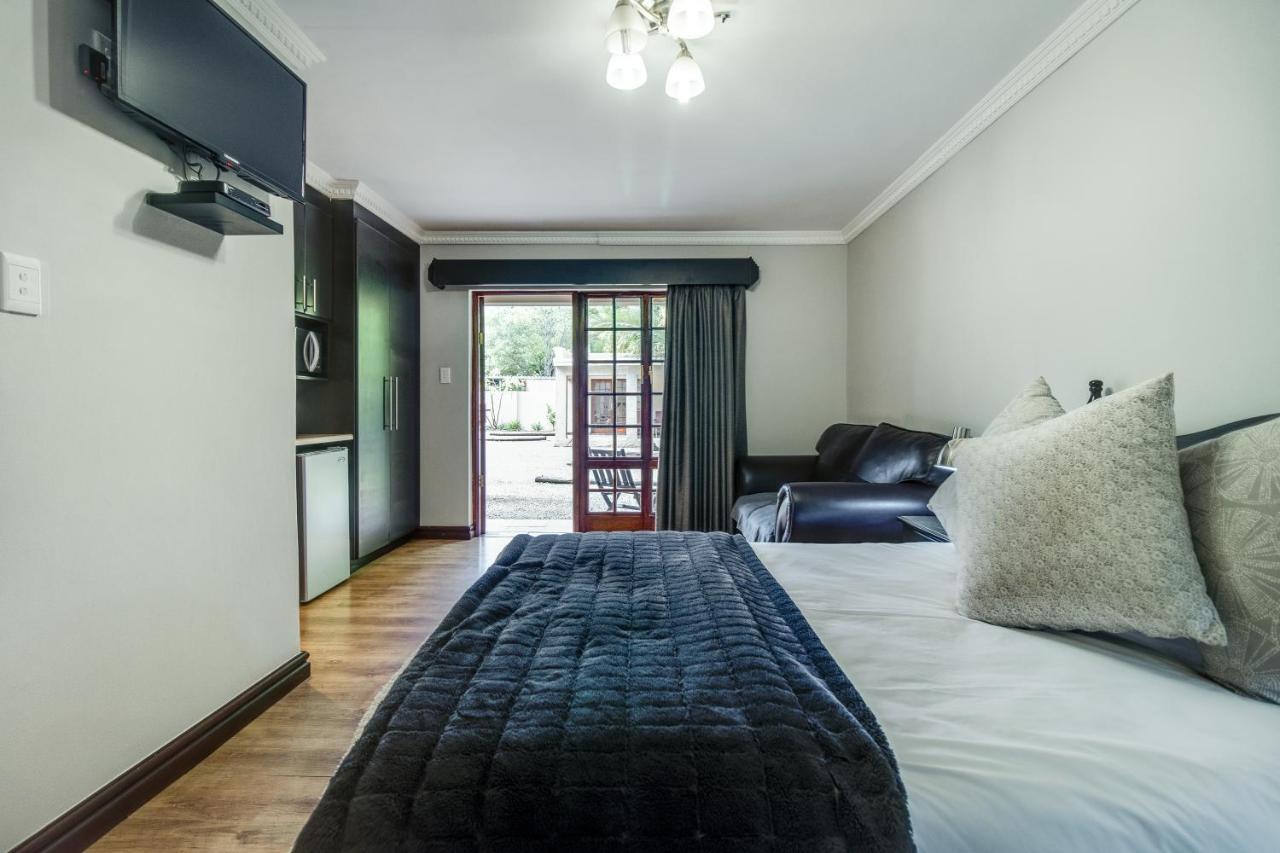 The Nightingale Guesthouse Блумфонтейн Екстер'єр фото