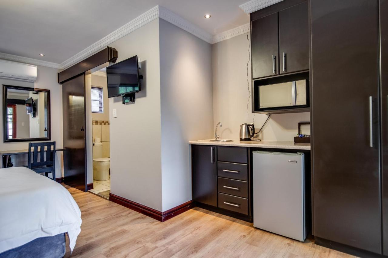 The Nightingale Guesthouse Блумфонтейн Екстер'єр фото