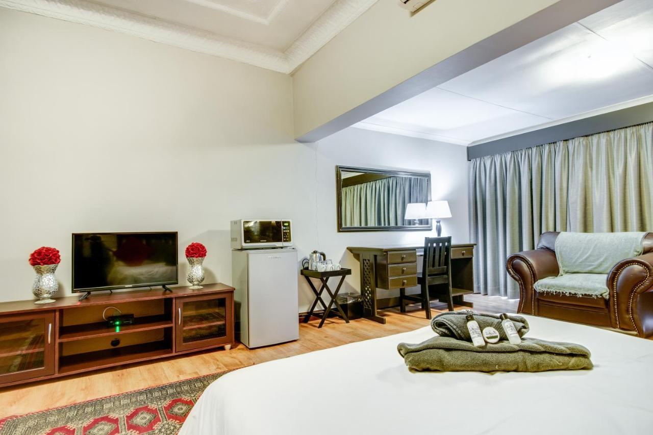 The Nightingale Guesthouse Блумфонтейн Екстер'єр фото
